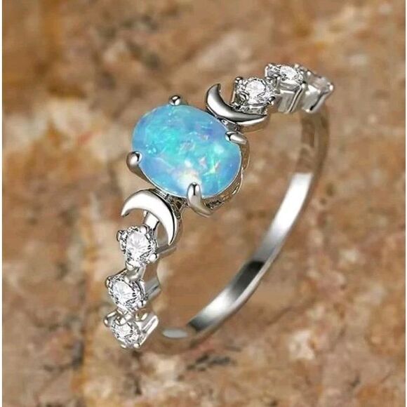 New without Tags Beautiful Simulated Blue Fire Opal Ring Size 6 - Picture 1 of 2